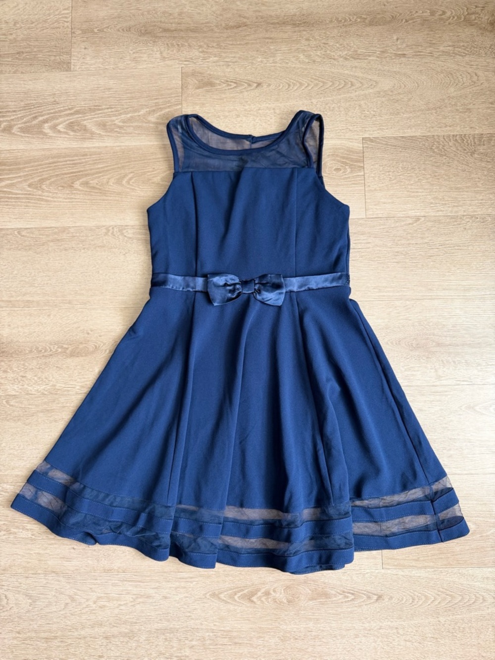 Calvin Klein Big Girls Illusion Mesh Bow Front Dress size 14